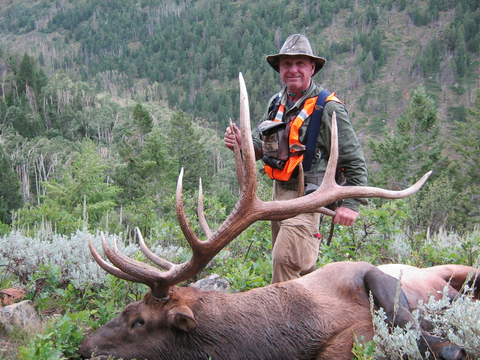 Utah Manti and Book Cliffs Trophy Elk Hunts